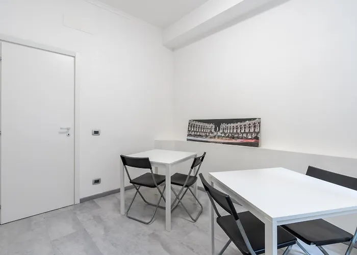 בית הארחה Amazing Near To Colosseo And Subway 4*